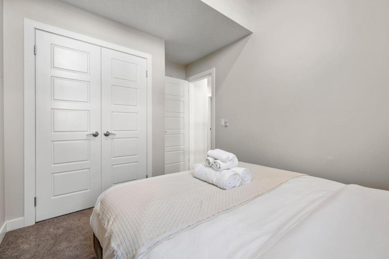 Luxury House In Sage, Sleeps 9, Free Banff Pass *