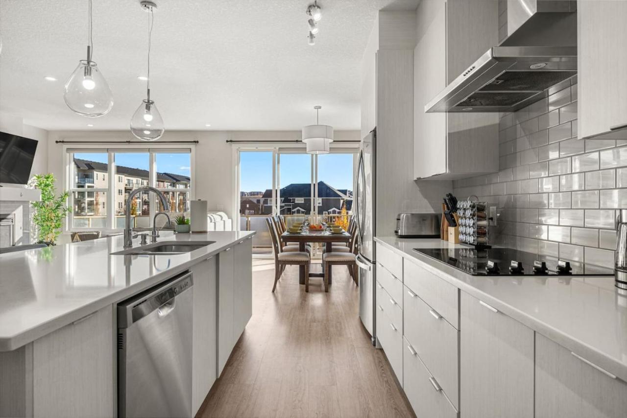 Luxury House In Sage, Sleeps 9, Free Banff Pass Calgary