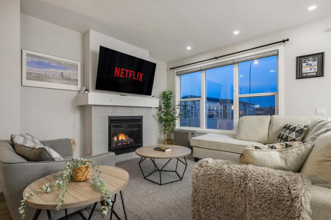 Luxury House In Sage, Sleeps 9, Free Banff Pass * Calgary